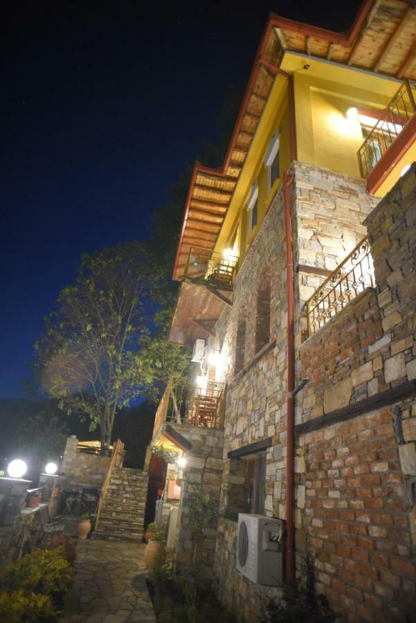 Káto Loutrákion Santa Marina Guesthouse מראה חיצוני תמונה